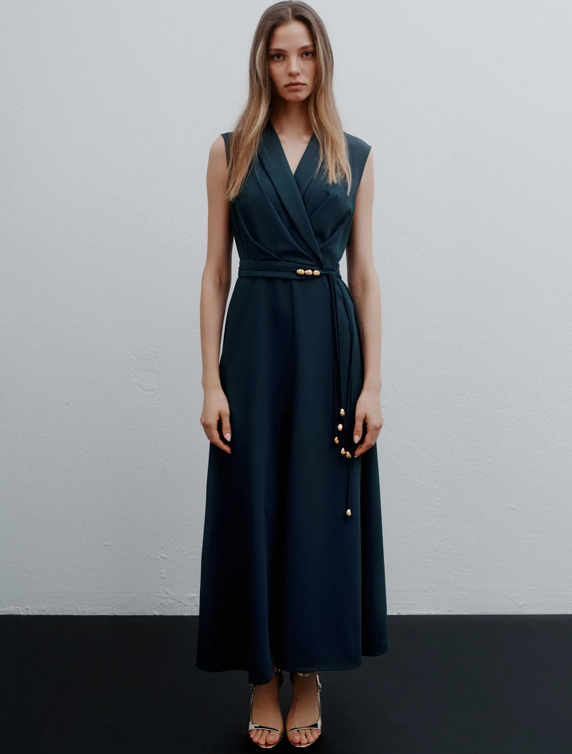 Abito smanicato in envers satin - BLU PAVONE