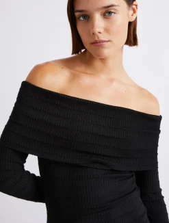 Maglia con scollo ad anello in viscosa - NERO